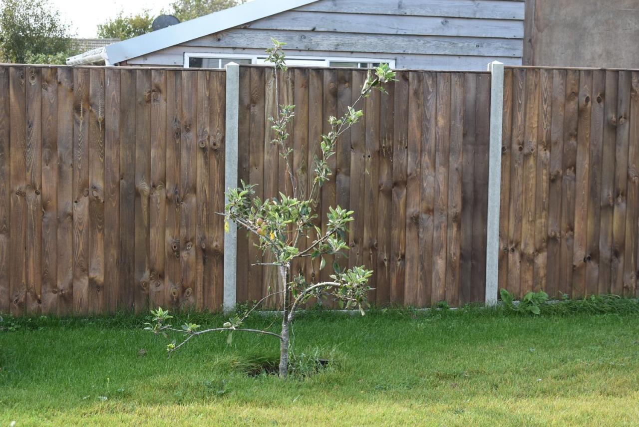 فندق Lanterns Shepherds Huts & Glamping Happisburgh المظهر الخارجي الصورة