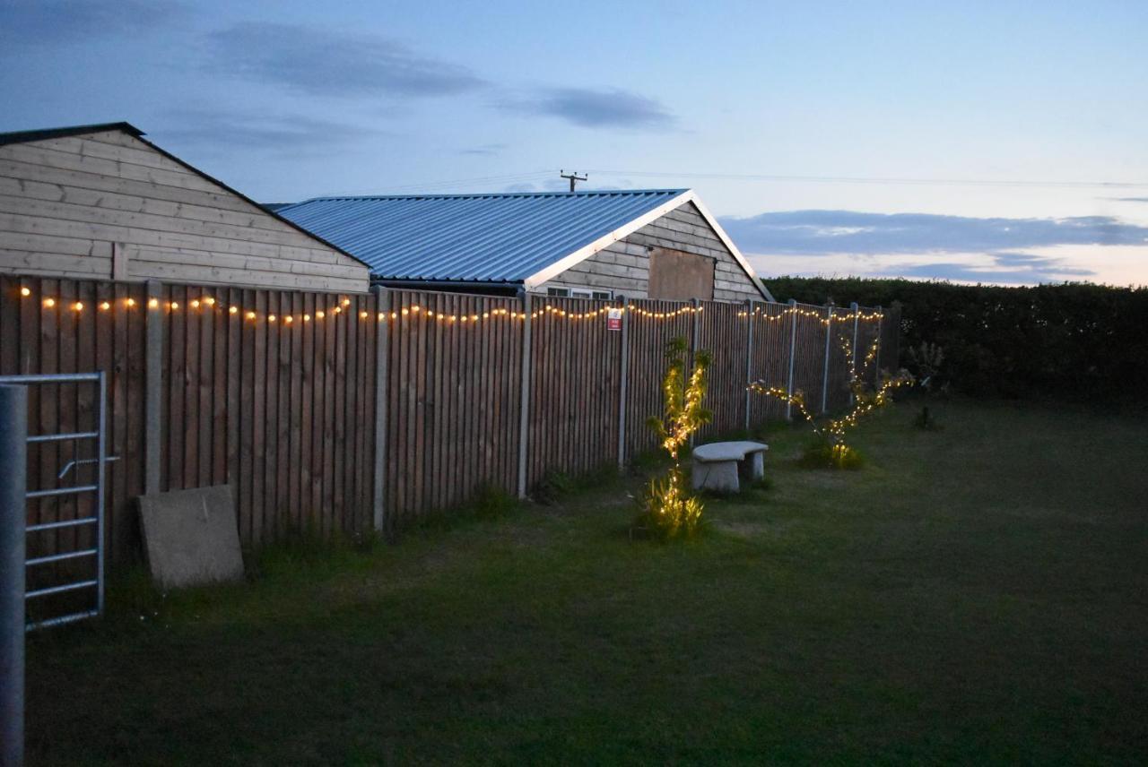 فندق Lanterns Shepherds Huts & Glamping Happisburgh المظهر الخارجي الصورة