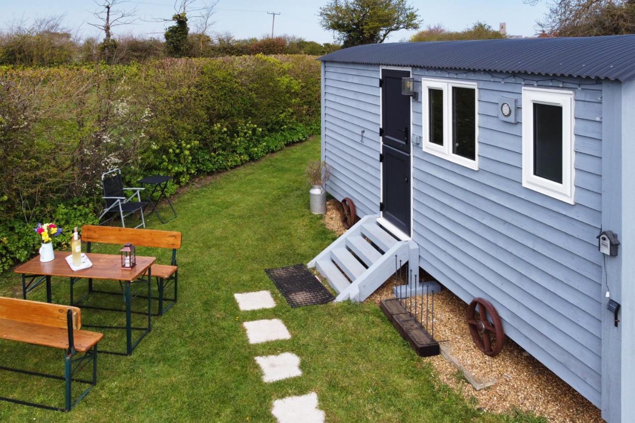 فندق Lanterns Shepherds Huts & Glamping Happisburgh المظهر الخارجي الصورة